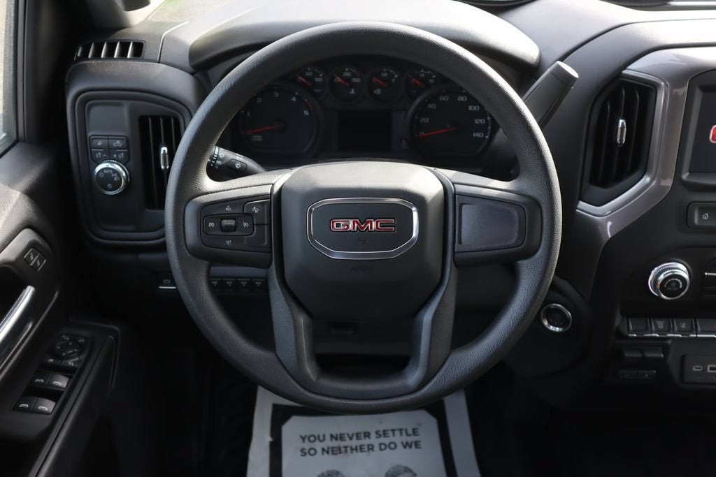 2025 GMC Sierra 3500 HD Chassis Cab Pro