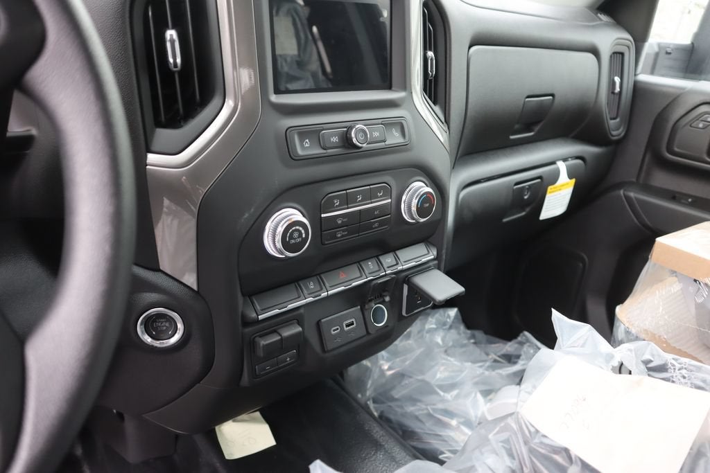 2025 GMC Sierra 3500 HD Chassis Cab Pro