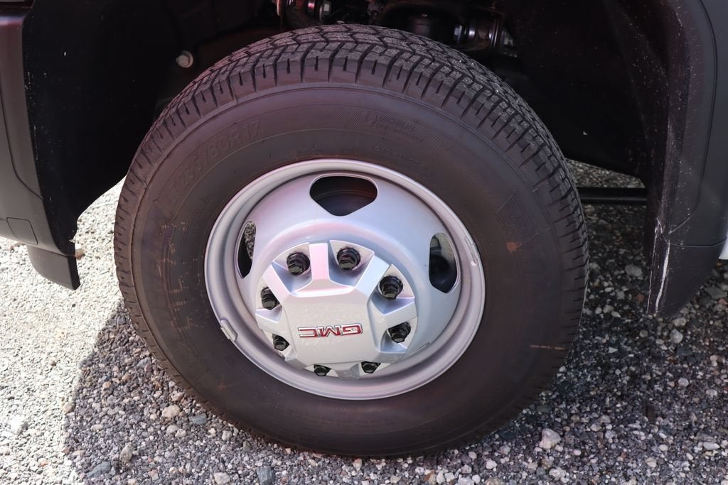 2025 GMC Sierra 3500 HD Chassis Cab Pro