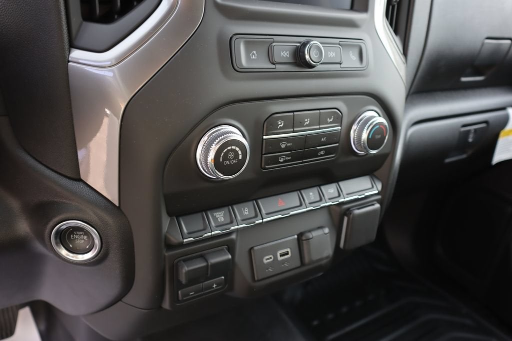 2025 GMC Sierra 3500 HD Chassis Cab Pro