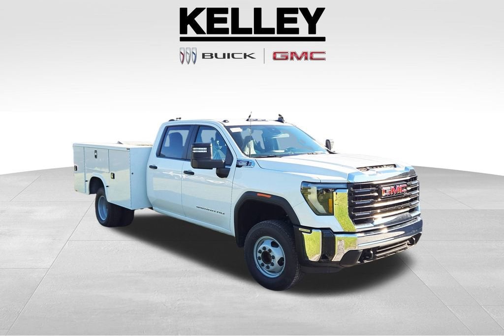 2025 GMC Sierra 3500 HD Chassis Cab Pro