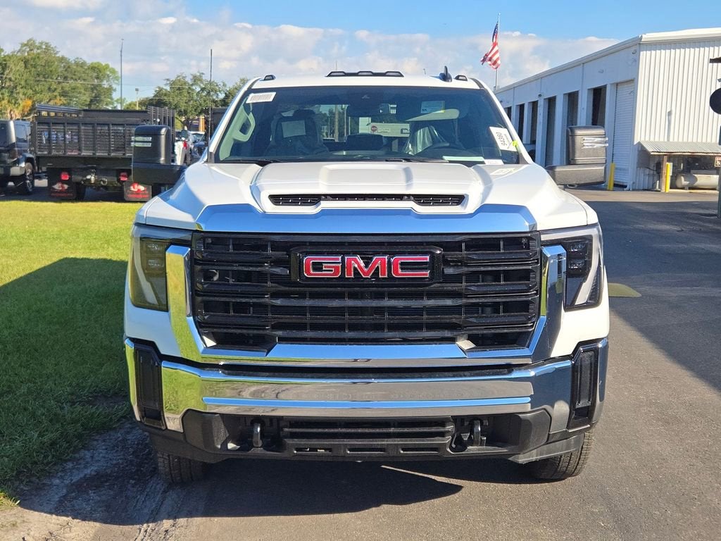 2025 GMC Sierra 3500 HD Chassis Cab Pro