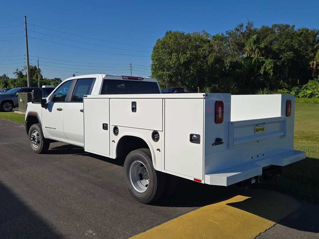 2025 GMC Sierra 3500 HD Chassis Cab Pro