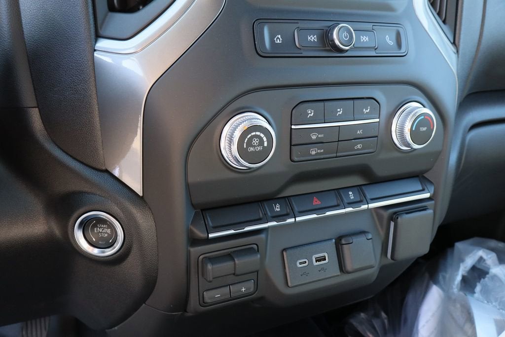 2025 GMC Sierra 3500 HD Chassis Cab Pro
