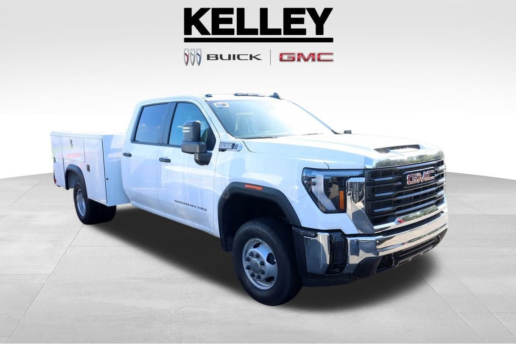 2025 GMC Sierra 3500 HD Chassis Cab Pro