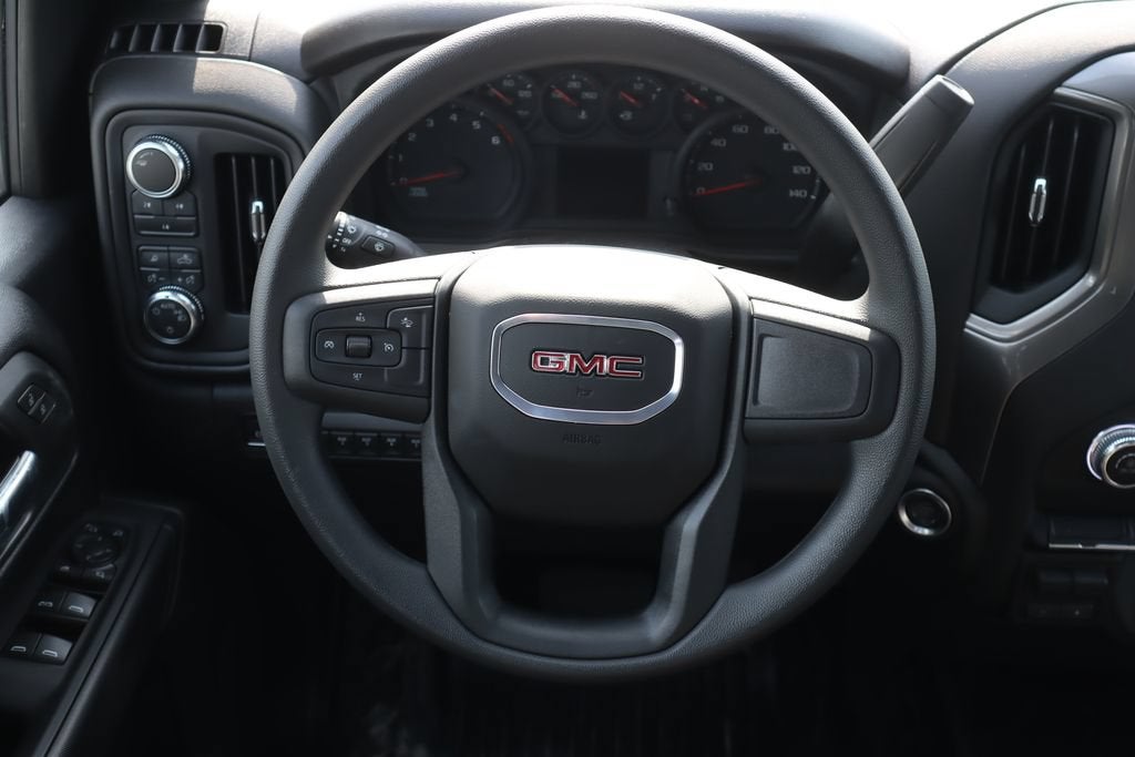 2025 GMC Sierra 3500 HD Chassis Cab Pro
