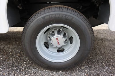 2025 GMC Sierra 3500 HD Chassis Cab Pro