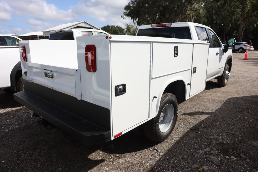2025 GMC Sierra 3500 HD Chassis Cab Pro