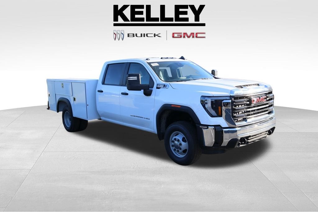 2025 GMC Sierra 3500 HD Chassis Cab Pro