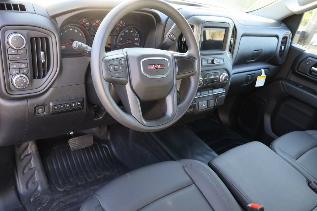 2025 GMC Sierra 3500 HD Chassis Cab Pro