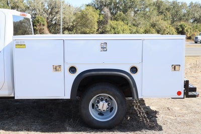 2025 GMC Sierra 3500 HD Chassis Cab Pro
