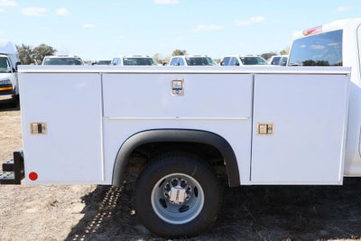 2025 GMC Sierra 3500 HD Chassis Cab Pro