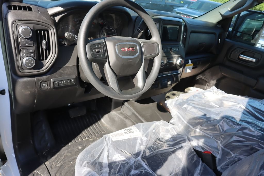 2025 GMC Sierra 3500 HD Chassis Cab Pro