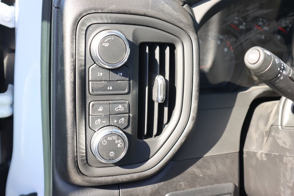 2025 GMC Sierra 3500 HD Chassis Cab Pro