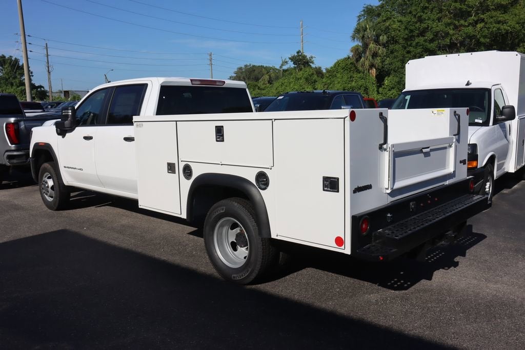2025 GMC Sierra 3500 HD Chassis Cab Pro