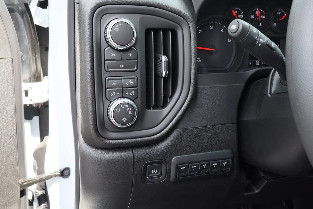 2026 GMC Sierra 3500 HD Chassis Cab Pro