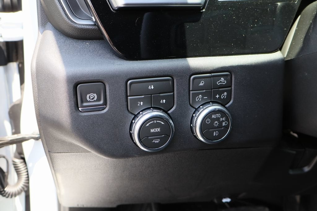 2026 GMC Sierra 3500 HD Chassis Cab SLE