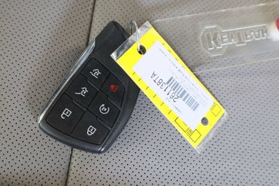 2025 GMC Yukon Elevation