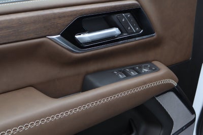 2027 GMC Yukon Denali Ultimate