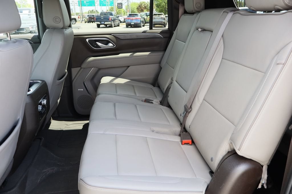 2023 GMC Yukon XL SLT