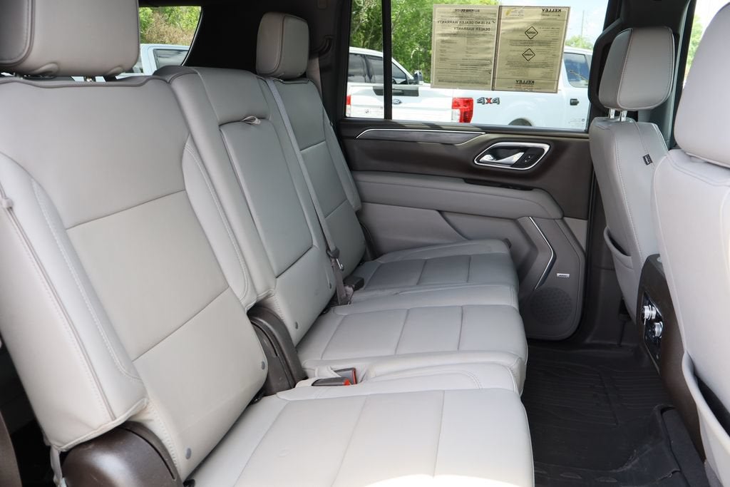2023 GMC Yukon XL SLT