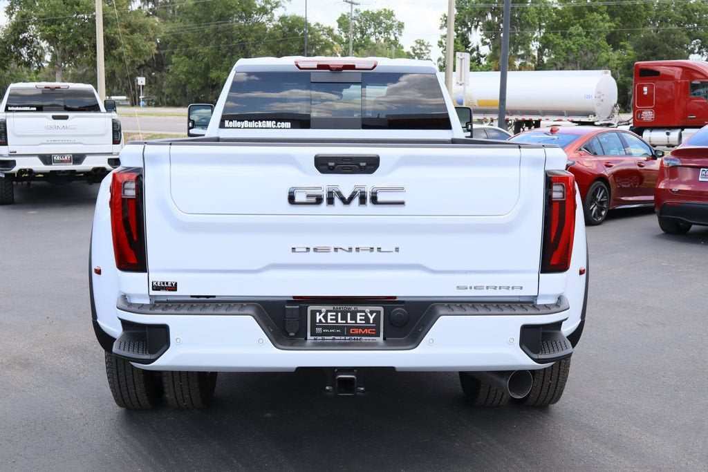 2026 GMC Sierra 3500 HD Denali Ultimate DRW