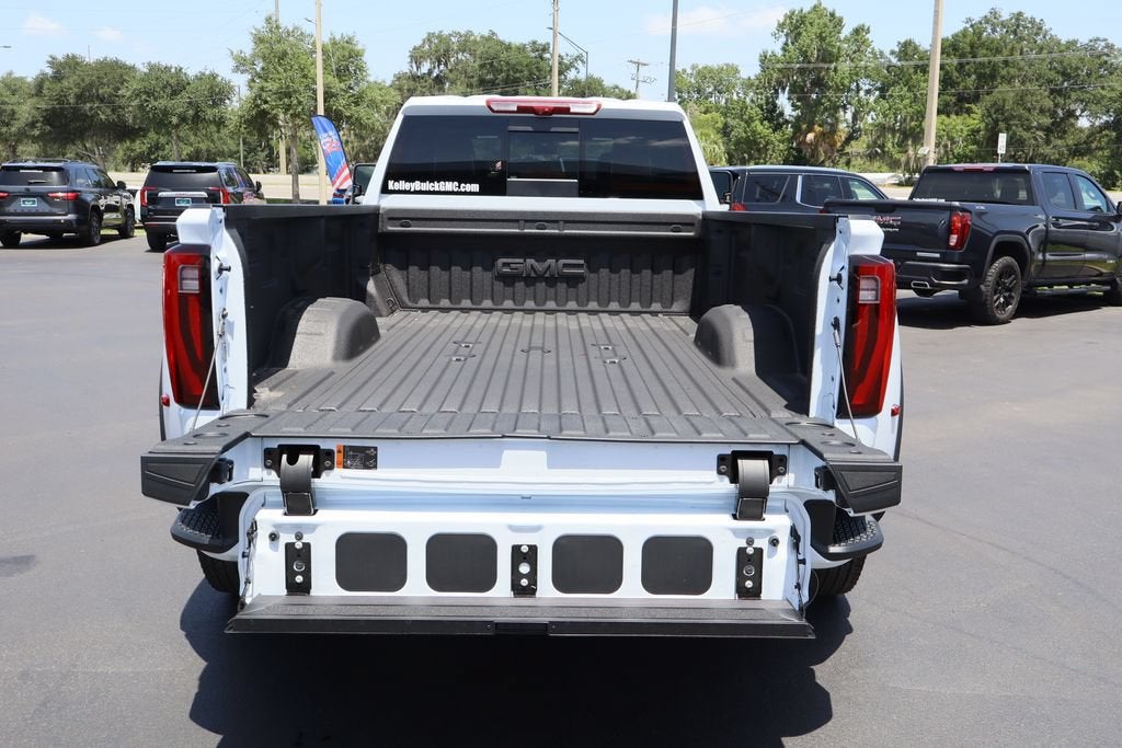 2026 GMC Sierra 3500 HD Denali Ultimate DRW