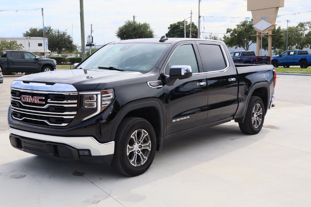 2025 GMC Sierra 1500 SLT