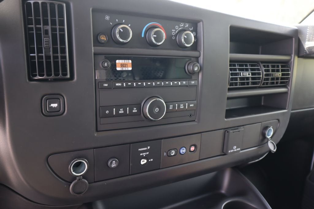 2025 GMC Savana Cargo Work Van
