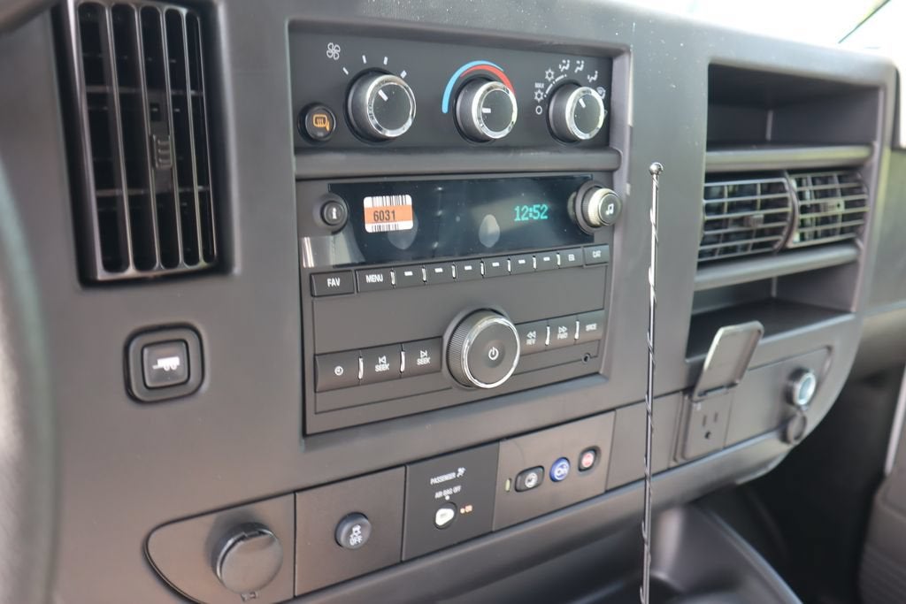 2025 GMC Savana Cargo Work Van