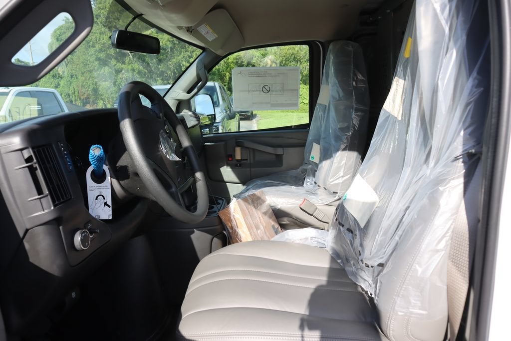 2025 GMC Savana Cargo Work Van