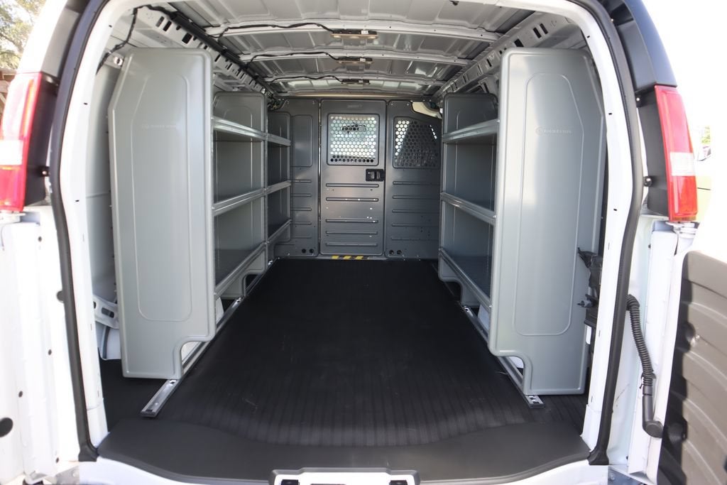 2025 GMC Savana Cargo Work Van