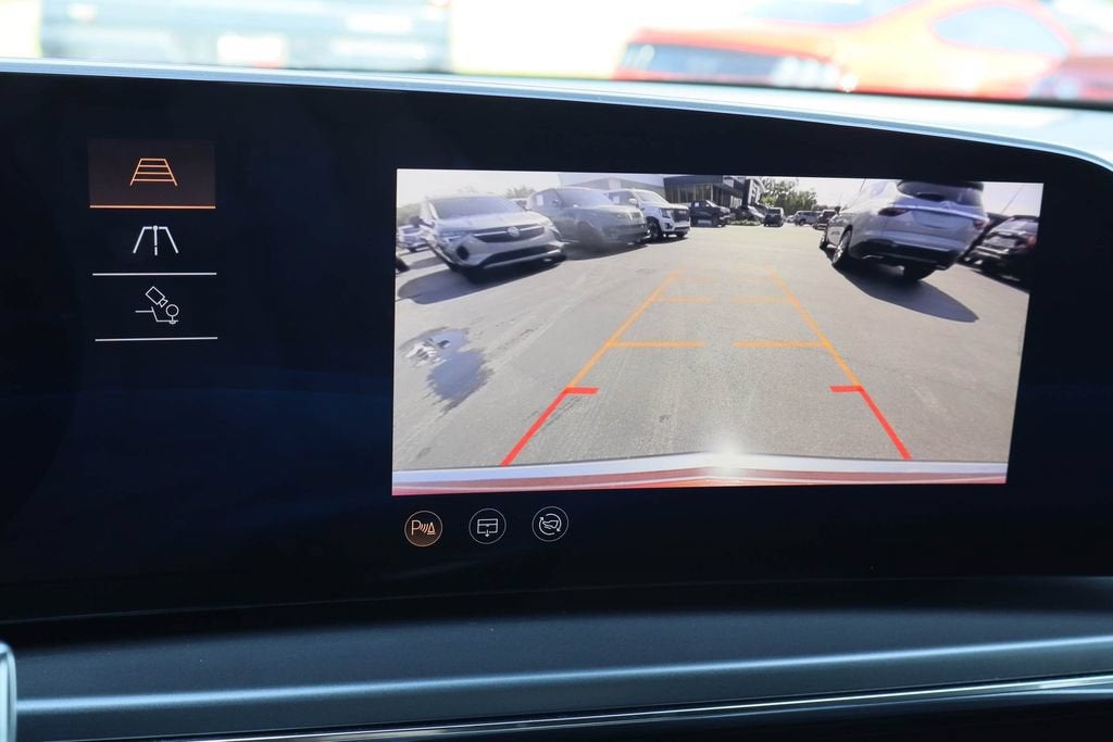 2024 Cadillac LYRIQ Tech