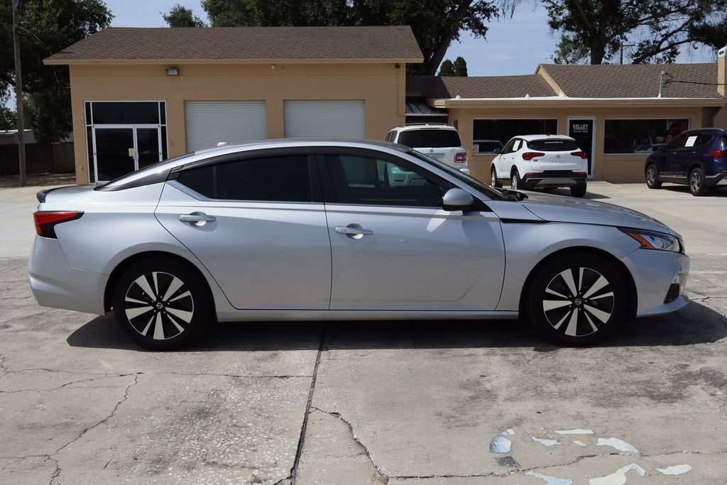 2022 Nissan Altima SV FWD