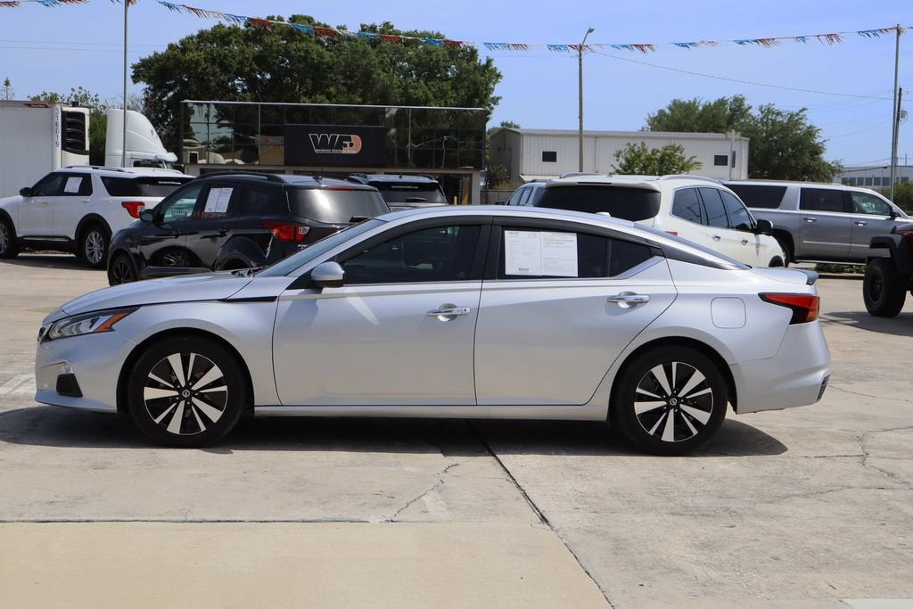 2022 Nissan Altima SV FWD