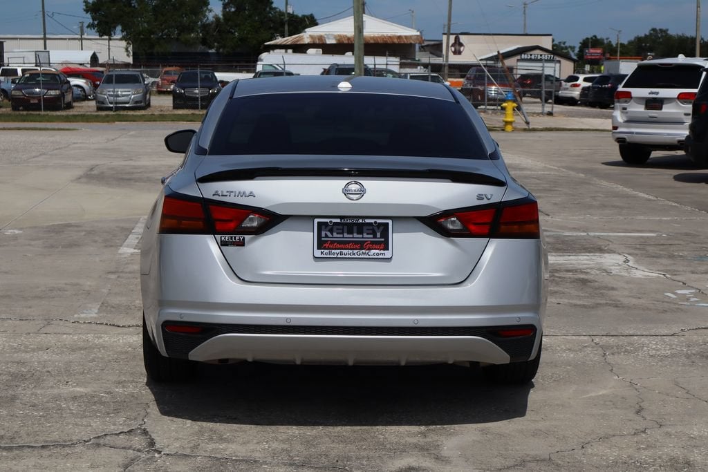 2022 Nissan Altima SV FWD