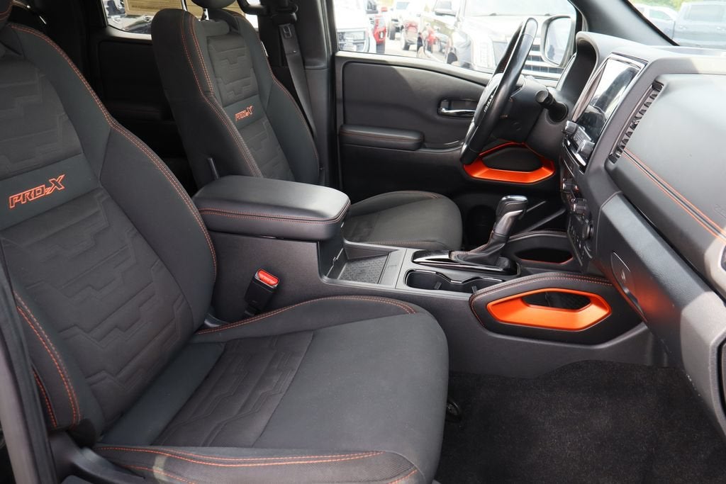 2022 Nissan Frontier Crew Cab PRO-X 4x2