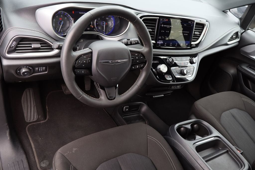 2023 Chrysler Pacifica Touring