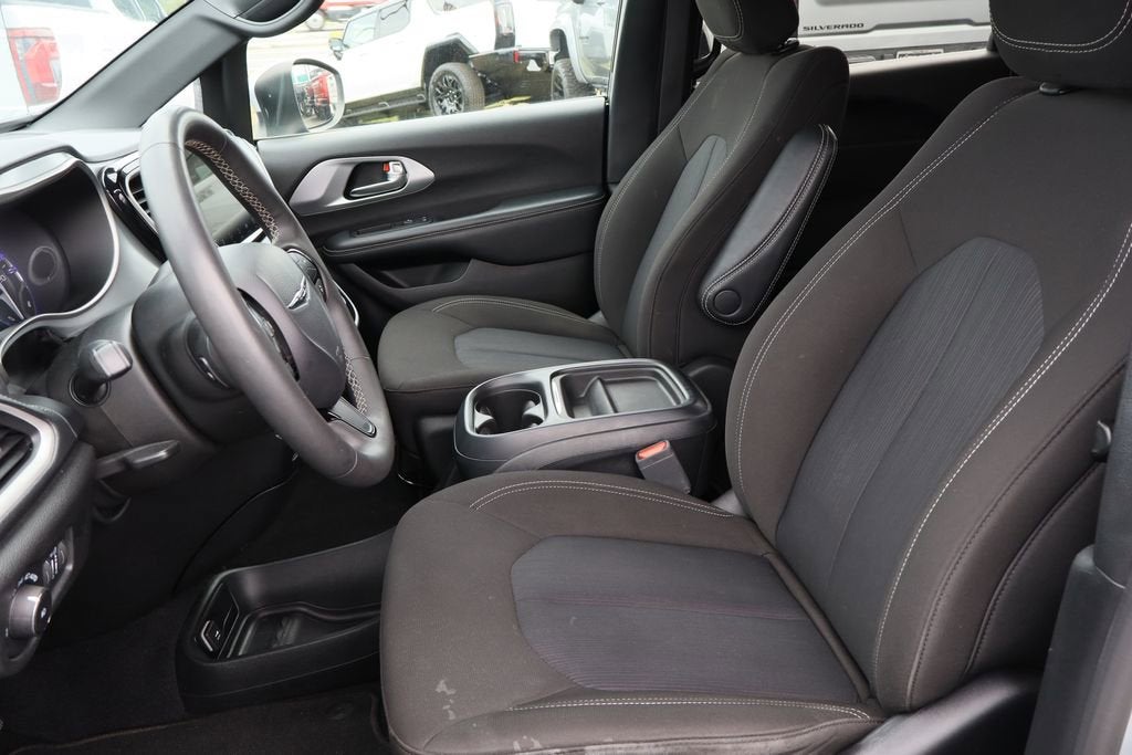 2023 Chrysler Pacifica Touring