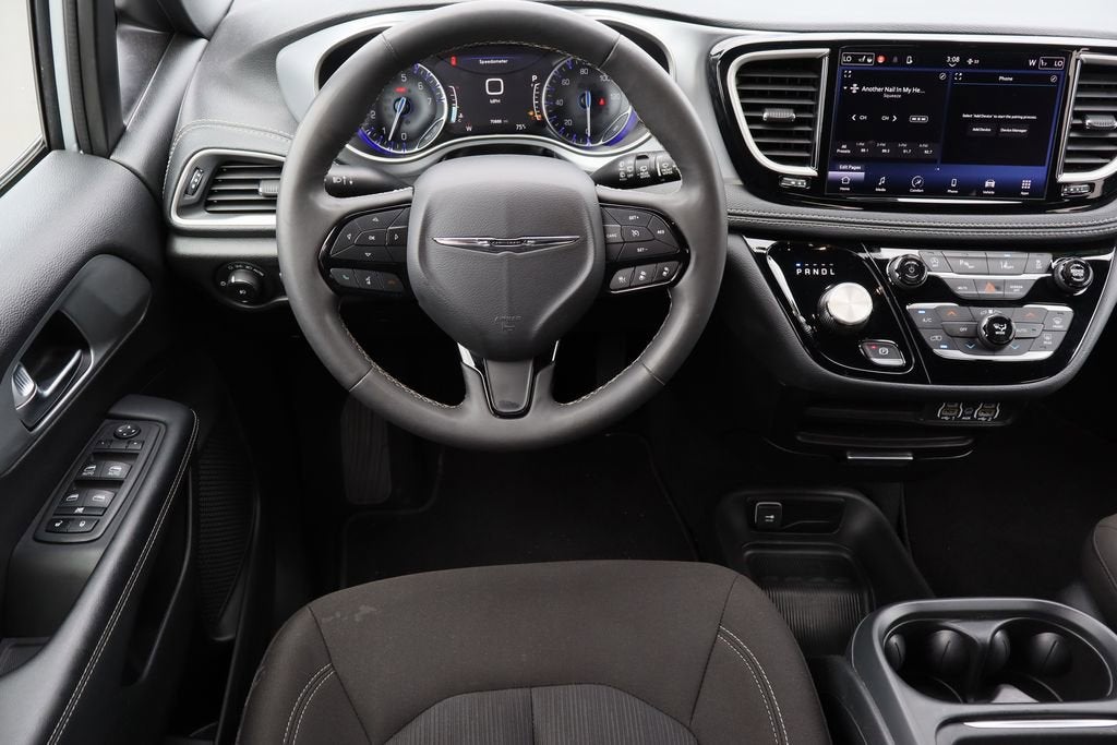 2023 Chrysler Pacifica Touring