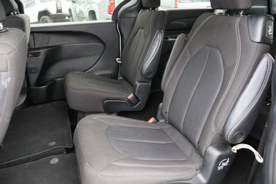 2023 Chrysler Pacifica Touring