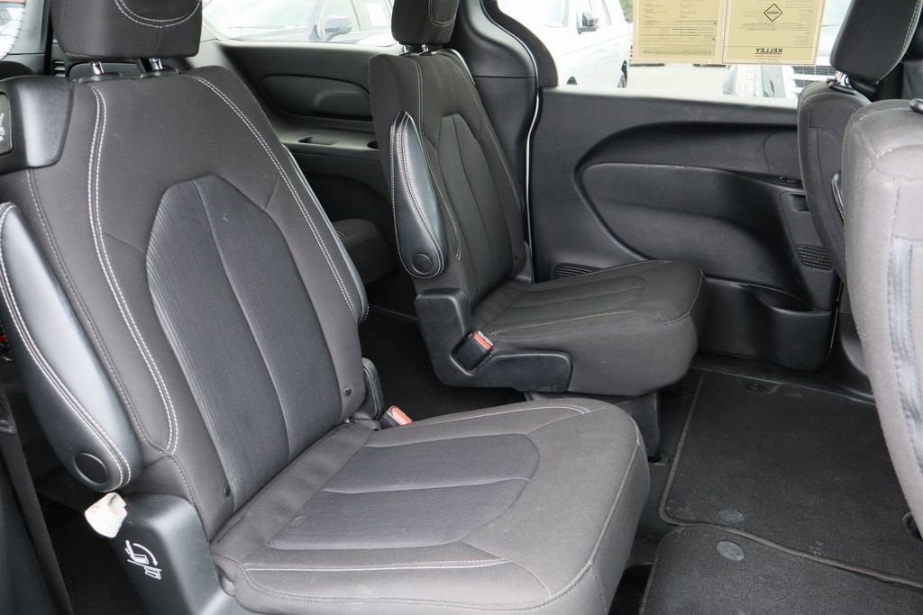 2023 Chrysler Pacifica Touring