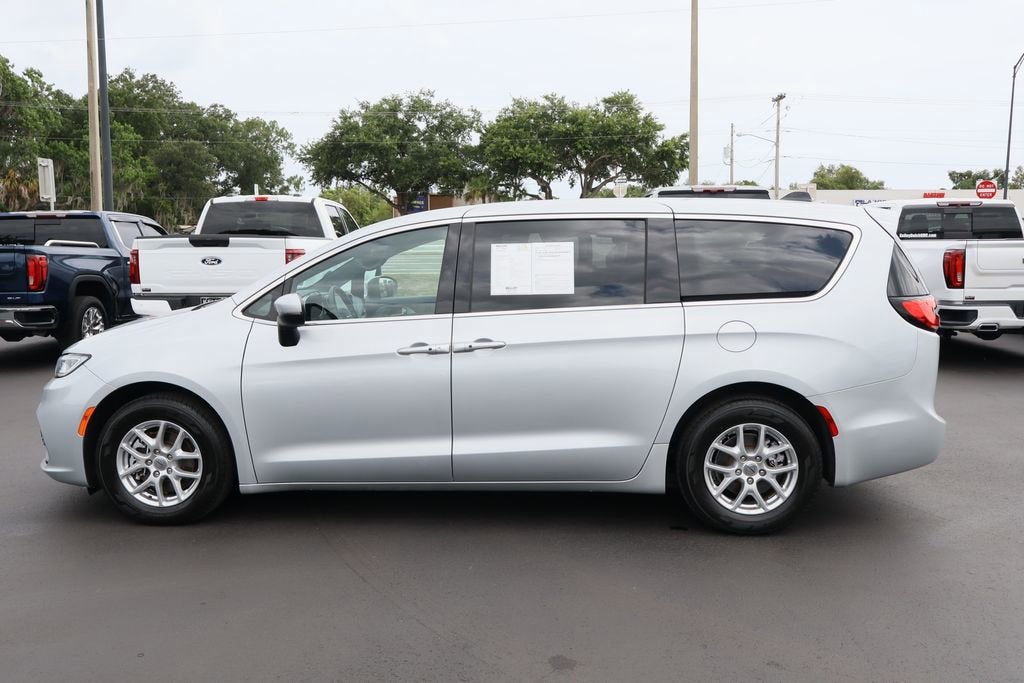2023 Chrysler Pacifica Touring