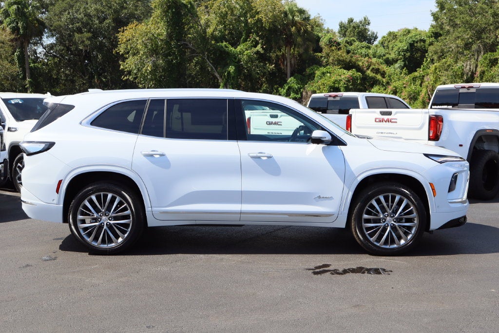 2026 Buick Enclave Avenir