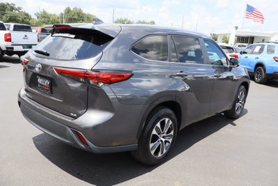 2023 Toyota Highlander XLE