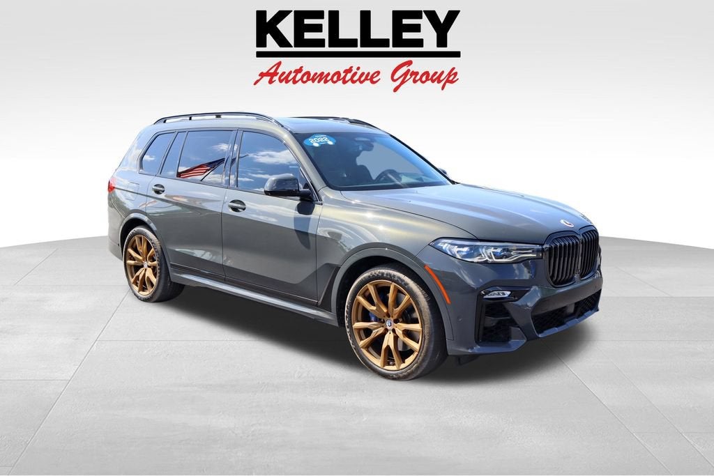 2022 BMW X7 M50i
