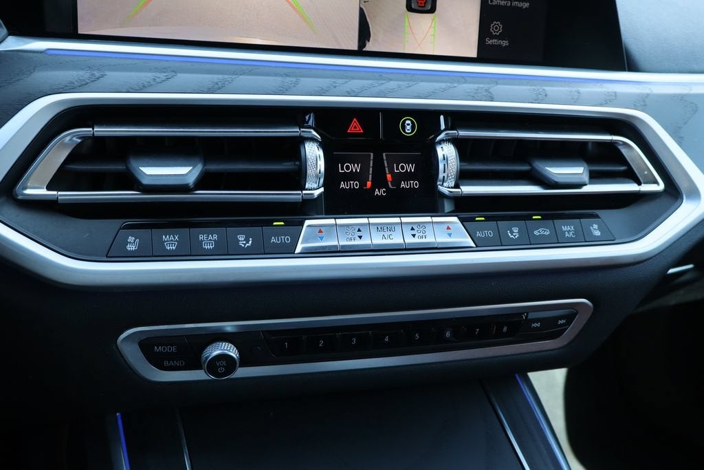2022 BMW X7 M50i