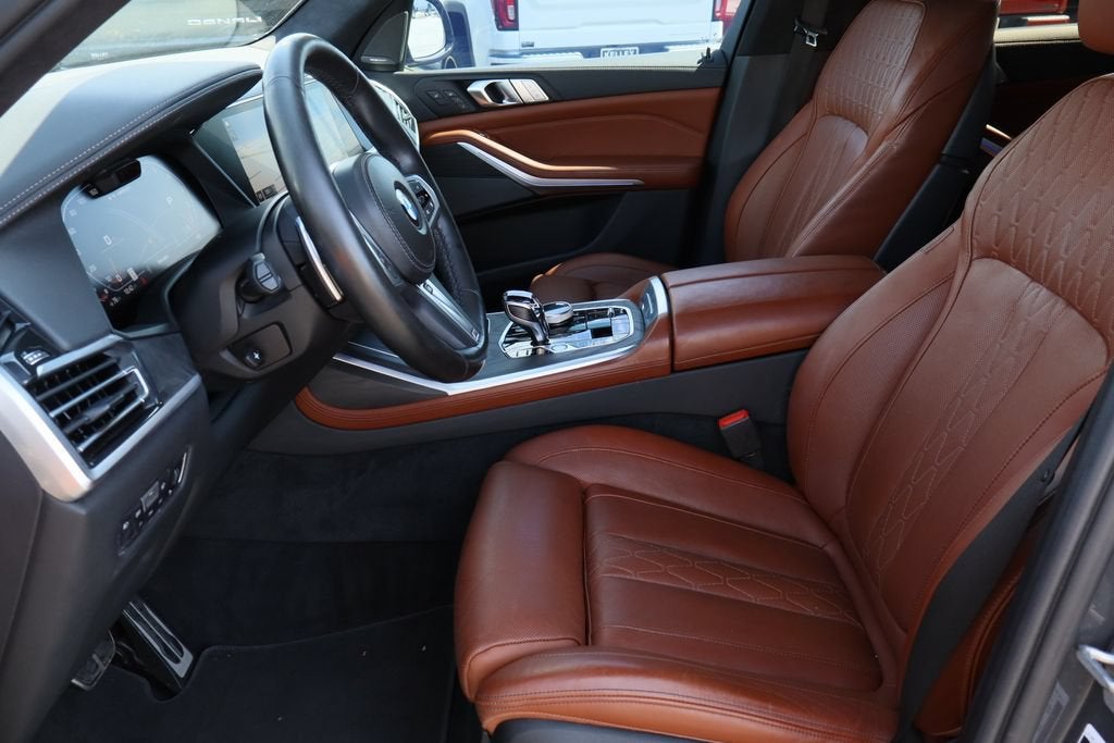 2022 BMW X7 M50i