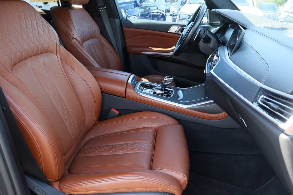 2022 BMW X7 M50i