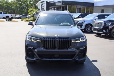 2022 BMW X7 M50i
